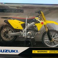 New Ray 1/12 Suzuki RM-Z450 Motorcycle 57643