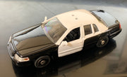 Motormax 1/43 Ford Crown Victoria Police Car Blank Black & White 74207