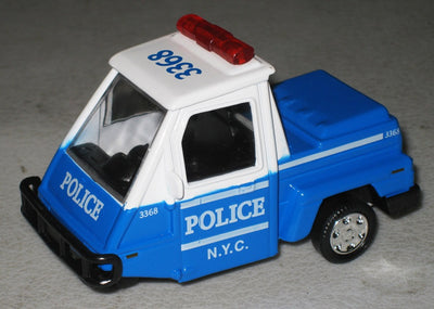 Aprox 1/32-24 NYC Police Cushman Style 3 Wheel Cart - BLUE