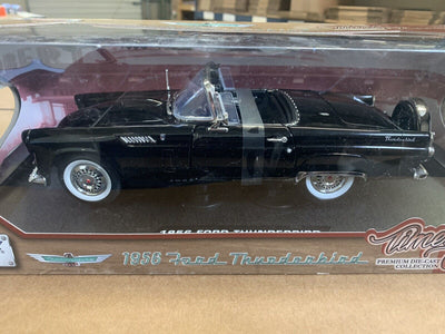 Motormax 1/18 1956 Ford Thunderbird BLACK 73173 BLK