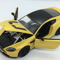 Motormax 1/24 Aston Martin V12 Vantage S YELLOW  79322-YLW