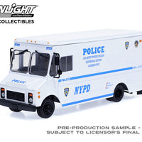 Greenlight 1/43 NYPD New York City Police 1993 Grumman Olson Step Van 86193